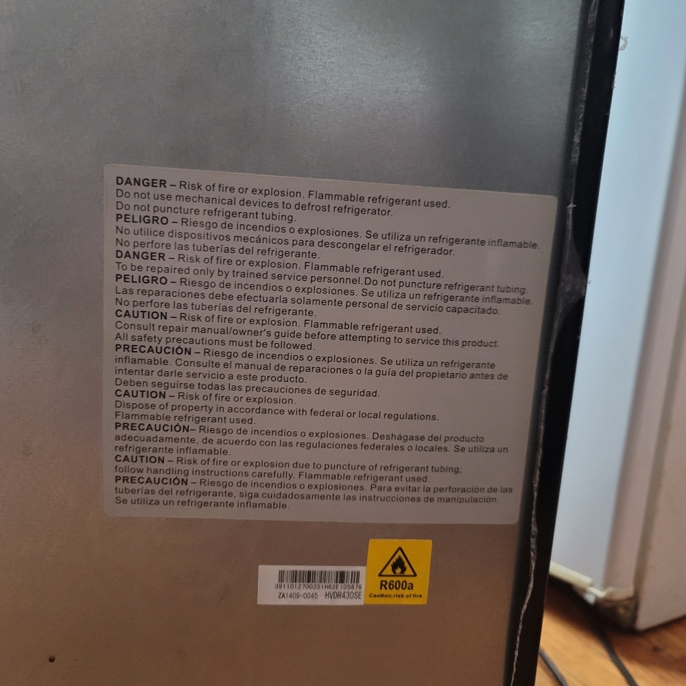 Mini Refrigerator - Picture 9 of 11